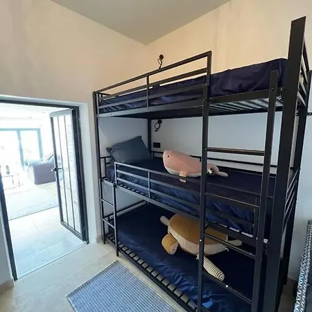 Maison Piscine Chauffee Vue Appartement *